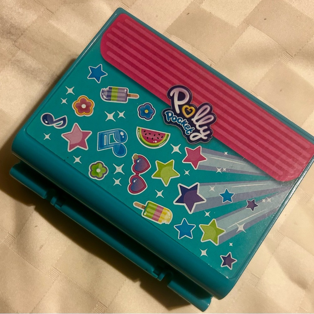 Polly Pocket World High School Gym and Pool in Teal Carry Case